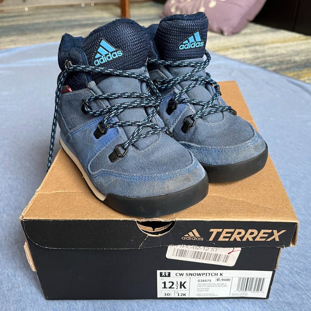 Adidas CW Snowpitch K Boy's Blue Winter Shoes Size 12 toddler